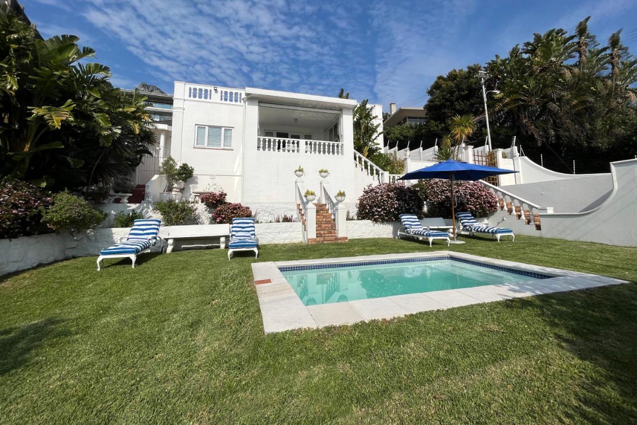 Villa On Camps Bay Drive Cape Town Exterior photo